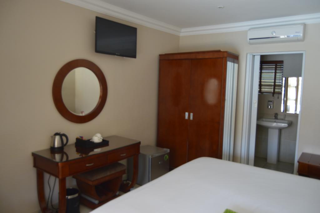 Lakeview Boutique Hotel & Conference Center Benoni Εξωτερικό φωτογραφία