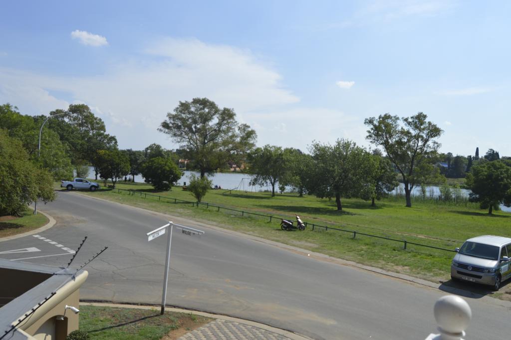 Lakeview Boutique Hotel & Conference Center Benoni Εξωτερικό φωτογραφία